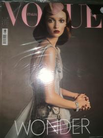 VOGUE ITALIA 意大利版 2003年4月  Audrey Marnay 封面右上缺一角 介意慎入