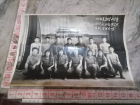 1976年阜平县中学生田径运动会砂x代表队男组合影..16x10