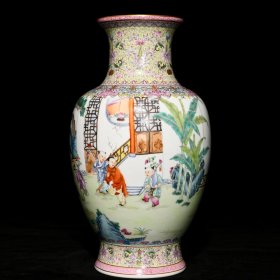 清乾隆上下绿地粉彩花卉通景婴戏图瓶 高31.2cm直径18cm 价格7800