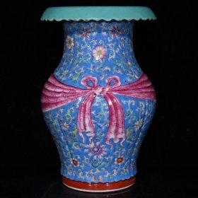 大清乾隆珐琅彩开片缠枝莲绶带瓶（30.5×19cm）1800元