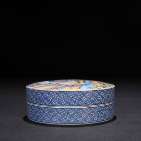 清雍正珐琅彩美人带子人物粉盒印盒 尺寸:4.5*12.5厘米 价格3000