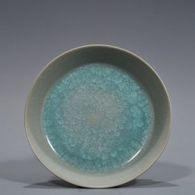 宋汝窑天青釉冰裂纹青龍寺御制款圆洗 尺寸：3.8*14.8厘米 价格498