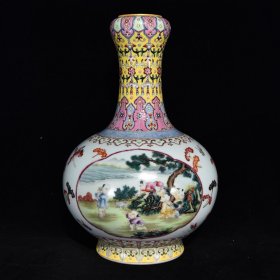 清乾隆粉彩开窗婴戏纹蒜头瓶 尺寸：31.5×20厘米 价格5800