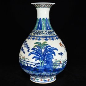 清乾隆斗彩蕉叶花鸟纹玉壶春瓶 尺寸：32×20厘米 价格2600