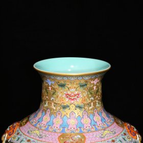 清乾隆金地粉彩通景乾隆狩猎图辅首尊