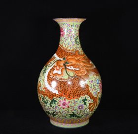 清乾隆珐琅彩龙穿花纹玉壶春瓶；高39.5×26厘米价2280