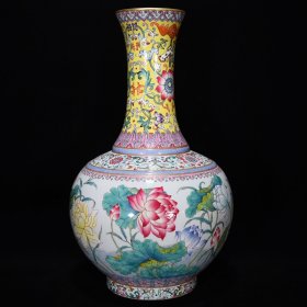 清雍正粉彩荷塘佳色纹赏瓶 尺寸39*24厘米 价格5800