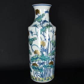 清康熙斗彩荷花纹瓶，35.5×14 cm  厘米 价4800