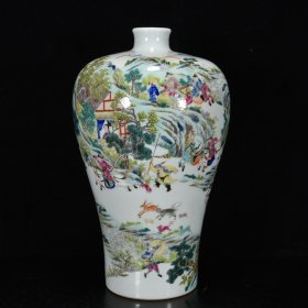 清雍正年粉彩狩猎图纹梅瓶 尺寸：31*18厘米 价格5500