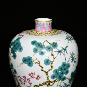 清雍正粉彩松竹梅纹梅瓶 高36cm直径21.5cm 价格5678