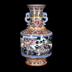 清乾隆粉彩寿山福海花鸟纹双耳瓶 尺寸：42×24 cm 价格7000