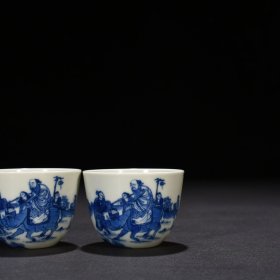 清康熙青花老子出关人物纹卧足杯 尺寸：4.5*6厘米 价格1615