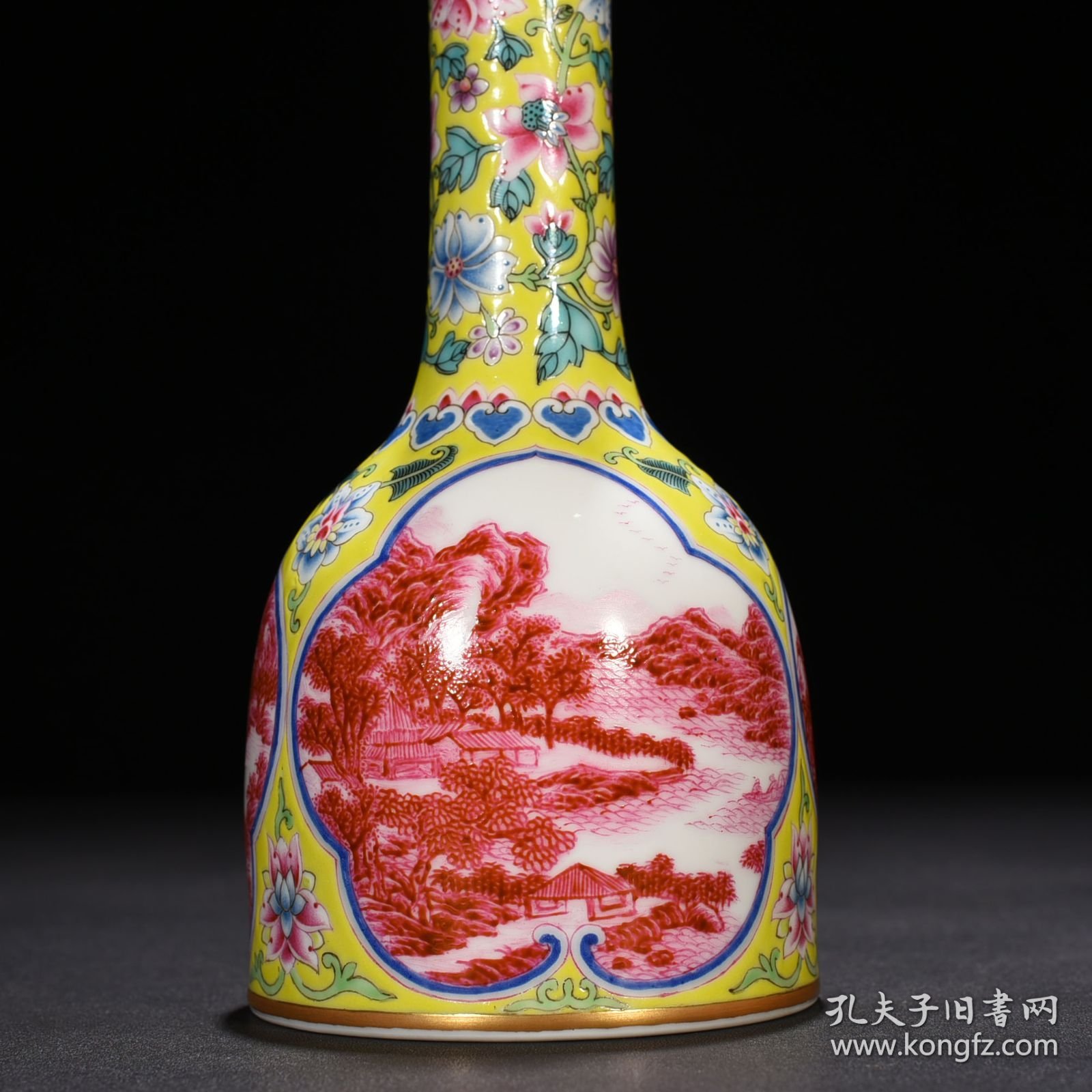 点击查看原图 清雍正黄地珐琅彩开窗胭脂红山水纹摇铃瓶摇铃尊