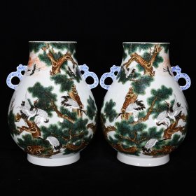 清雍正粉彩松鹤延年纹尊 尺寸28.8*23厘米 价格10000