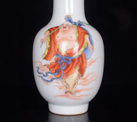 清乾隆珐琅彩矾红人物白眉弥勒赏瓶；22x12厘米 价800