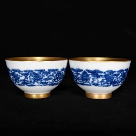 清乾隆青花鎏金八宝纹碗  5.5×8.8 cm厘米 价:2250