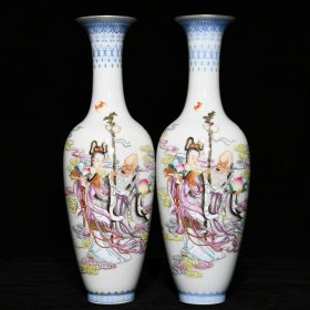 清乾隆 粉彩麻姑献寿纹柳叶瓶；高27.8cm直径8.8cm；价10000