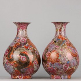 清乾隆 珐琅彩掐金丝龙穿万花纹玉壶春瓶一对
；高宽 41*28cm
¥4480