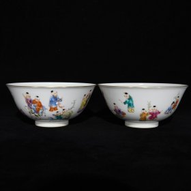 清雍正御制粉彩婴戏纹碗 尺寸：7×15.3厘米 价格5500