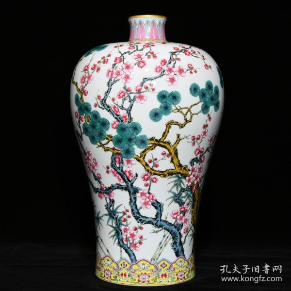 清雍正粉彩松竹梅纹梅瓶 高36cm直径21.5cm 价格5678