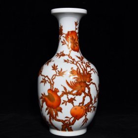 清乾隆矾红描金福寿纹瓶 高35.6cm直径19cm 价格2400