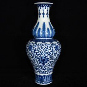 清乾隆青花缠枝花卉纹瓶，36×16厘米 价:2880