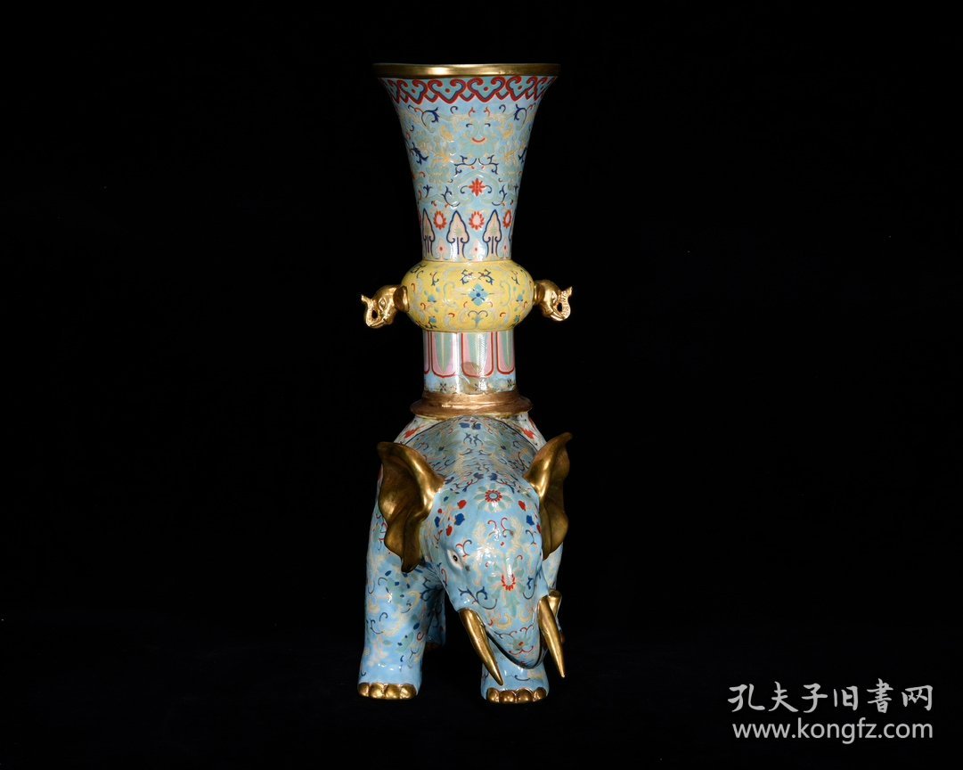 清乾隆御制珐琅彩太平有象尊摆件
51.5×37×17厘米
价格:3500