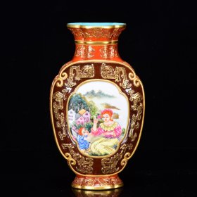 清乾隆年珐琅彩雕刻鎏金西洋人物纹扁瓶20*11厘米4500￥．