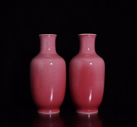 清康熙缸豆红釉灯笼瓶一对，高22.5×11.5厘米