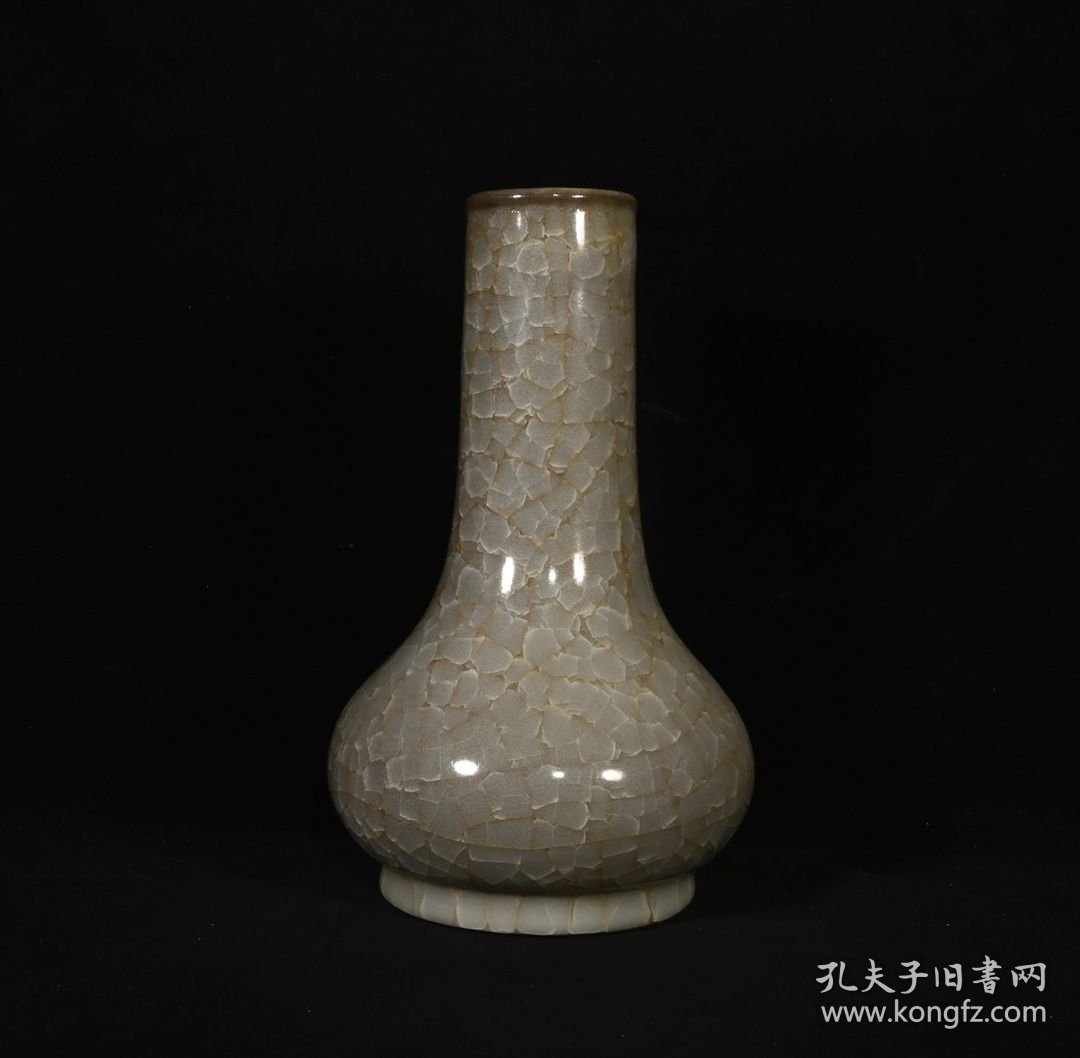 宋官窑冰裂纹扁肚瓶，高20×10.7厘米400