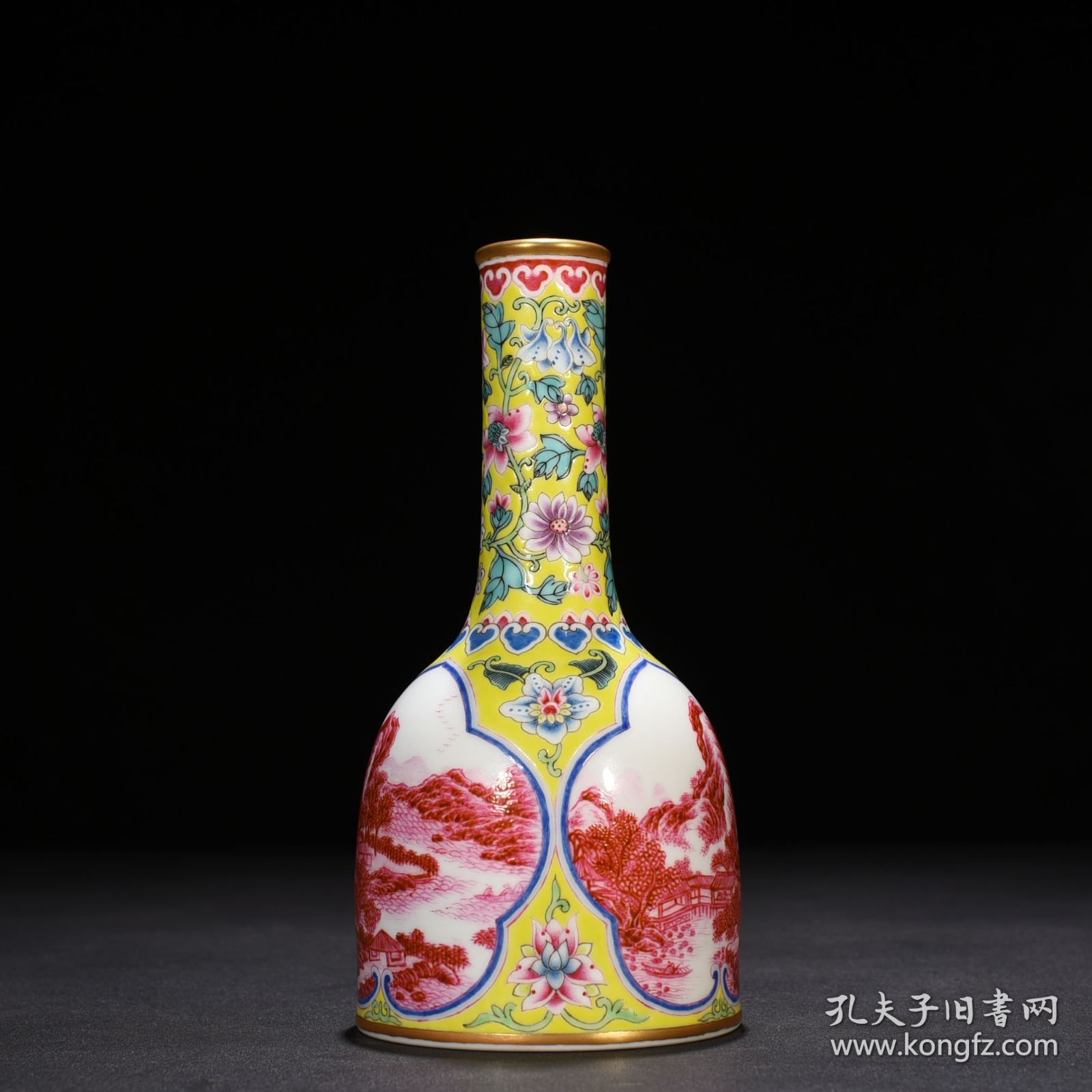 点击查看原图 清雍正黄地珐琅彩开窗胭脂红山水纹摇铃瓶摇铃尊