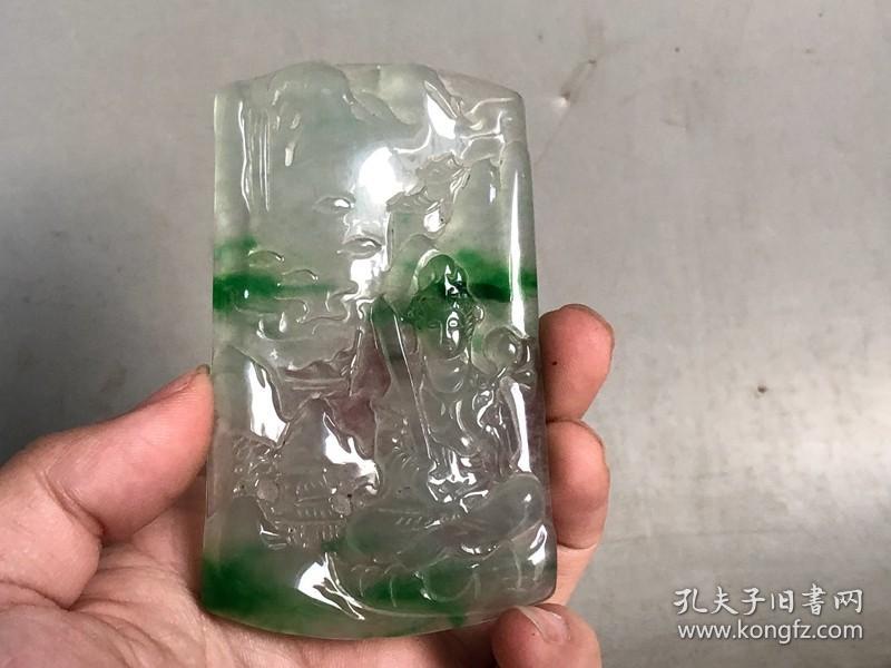 清代冰种飘绿翡翠山水牌