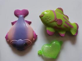 老玩具塑料鱼一组