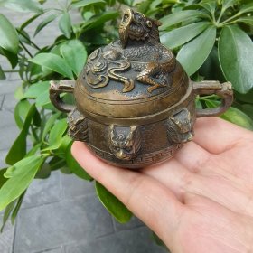 铜香炉