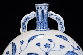 明青花花果纹扁瓶27*21厘米