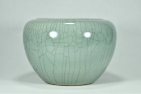 龙泉笔洗18x23厘米