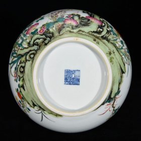 清乾隆珐琅彩花鸟纹双耳尊27.5×21厘米