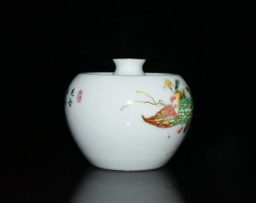 清雍正珐琅彩昆虫苦瓜纹苹果尊一对7.8x10厘米