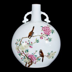 清雍正粉彩花鸟纹如意耳扁瓶28.5×23厘米