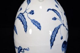 明青花花果纹扁瓶27*21厘米