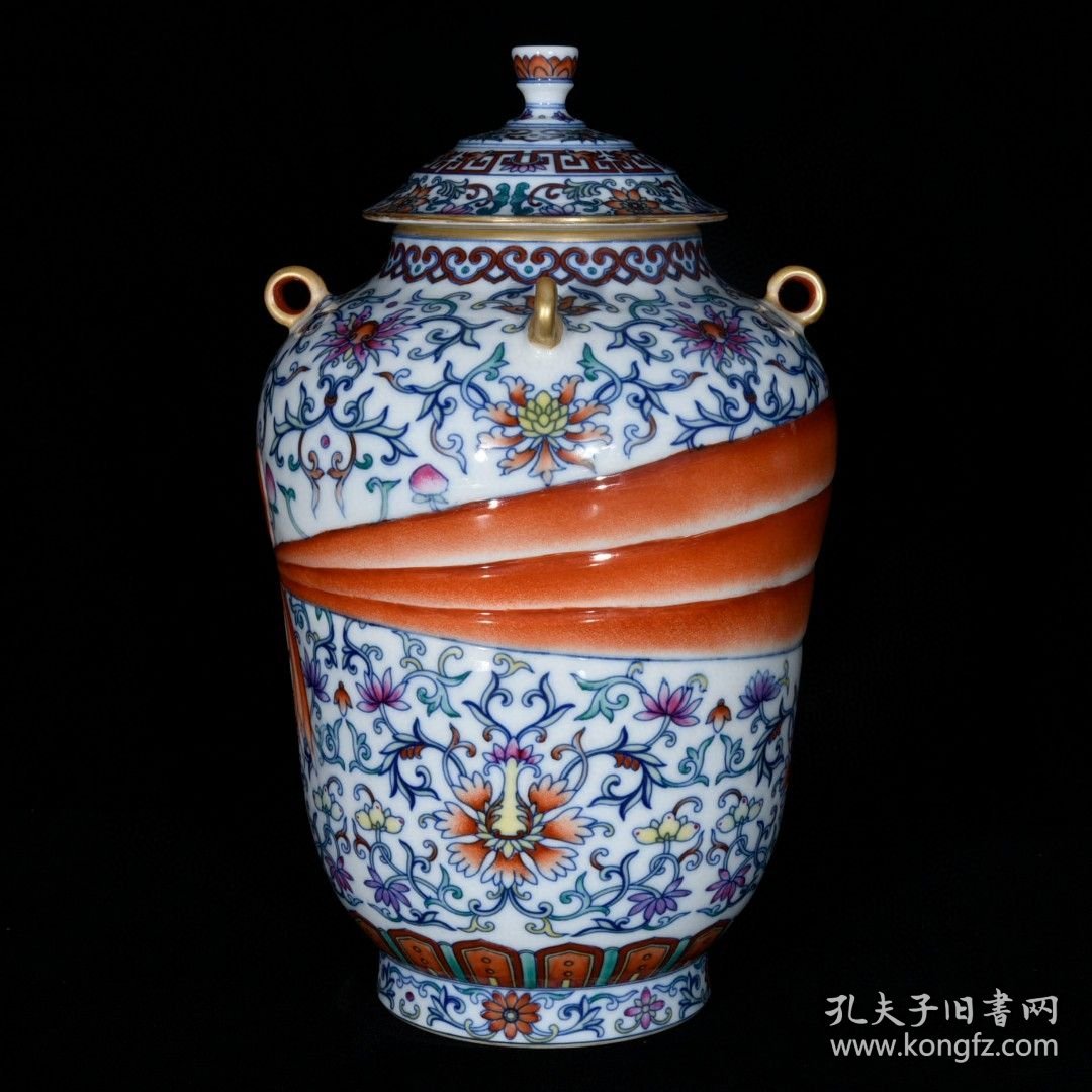 清乾隆青花斗彩绶带缠枝花卉纹盖尊