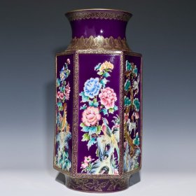 清乾隆茄皮紫釉浮雕粉彩花鸟纹六方瓶40.5x18厘米