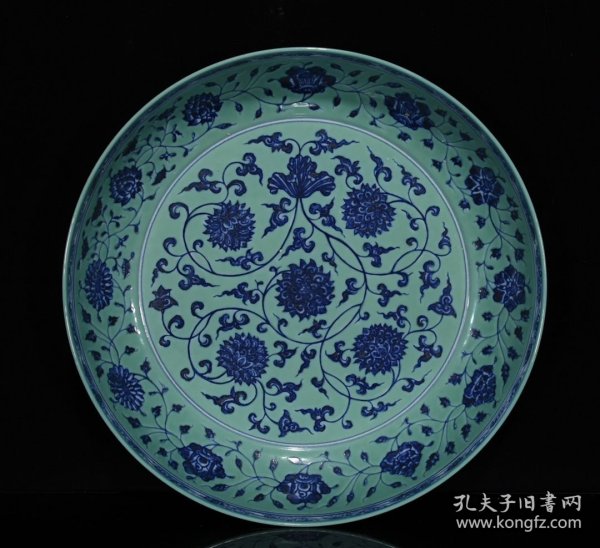明宣德绿地青花缠枝牡丹纹盘6.3*32.5厘米