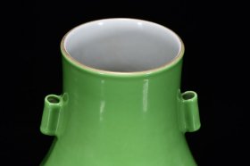 清乾隆苹果绿釉贯耳尊31*19厘米