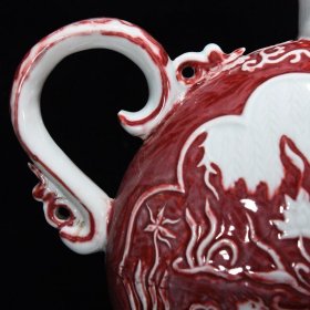 元代釉里红浮雕鸳鸯戏莲纹凤头壶29*29厘米