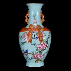 清乾隆珐琅彩花鸟纹绶带双耳瓶37.5×20厘米