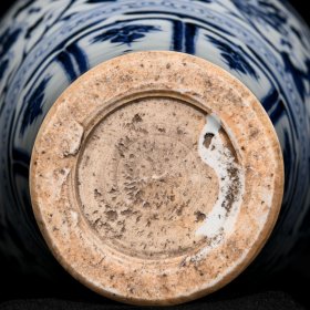 元青花缠枝牡丹纹梅瓶28.2x16厘米
