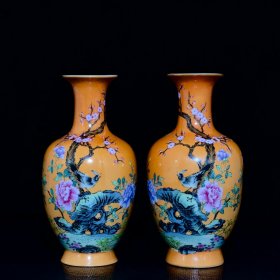 清乾隆珐琅彩花鸟纹赏瓶21.5x11 厘米