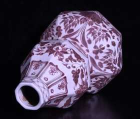 元釉里红鸳鸯戏水纹八棱葫芦瓶36×21厘米