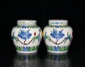 明成化红胎斗彩秋葵纹小天字罐一对